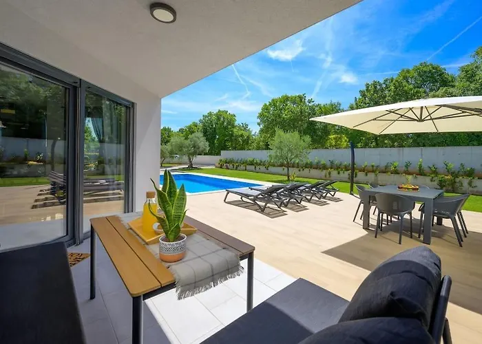 Βίλα Bepo By Istrialux *