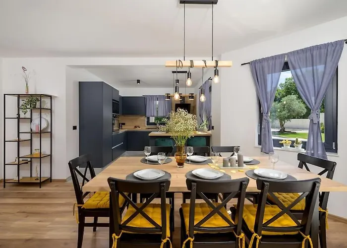 Βίλα Bepo By Istrialux *