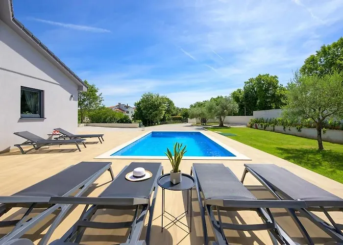 Βίλα Bepo By Istrialux *