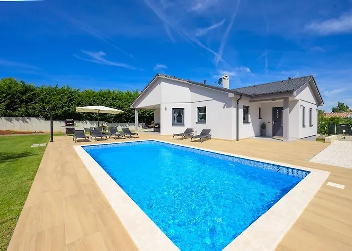 Βίλα Bepo By Istrialux *