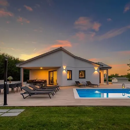 Villa Bepo By Istrialux